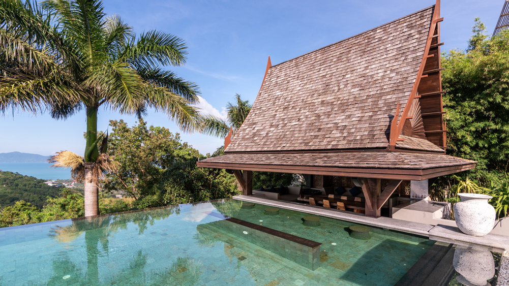 Villa Suralai - Pool and sunken sala